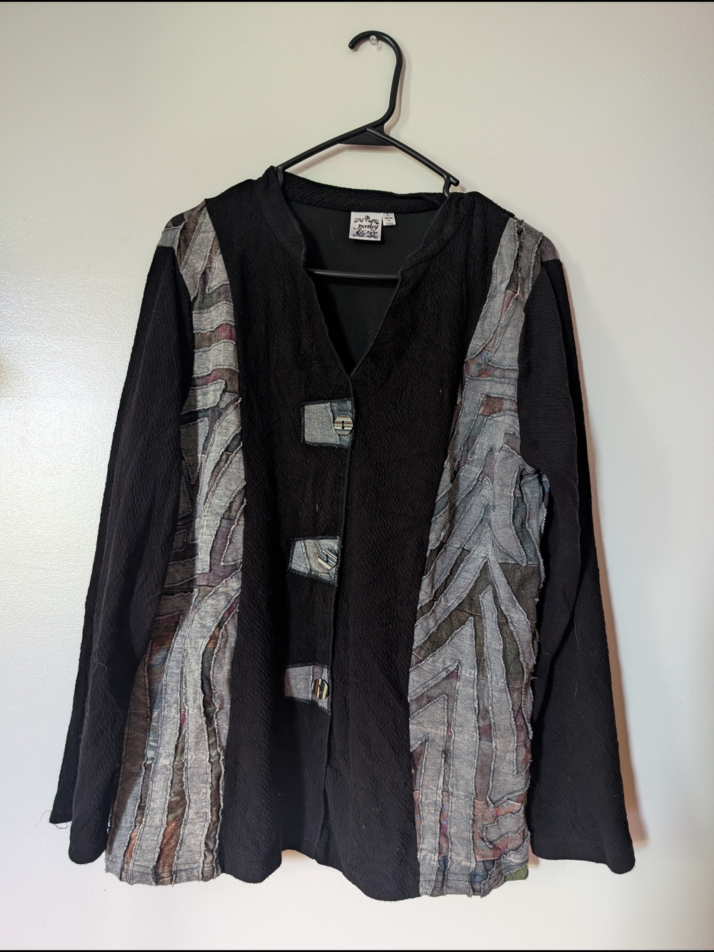 Parsley & Sage Black Textured Top with Branded Tag